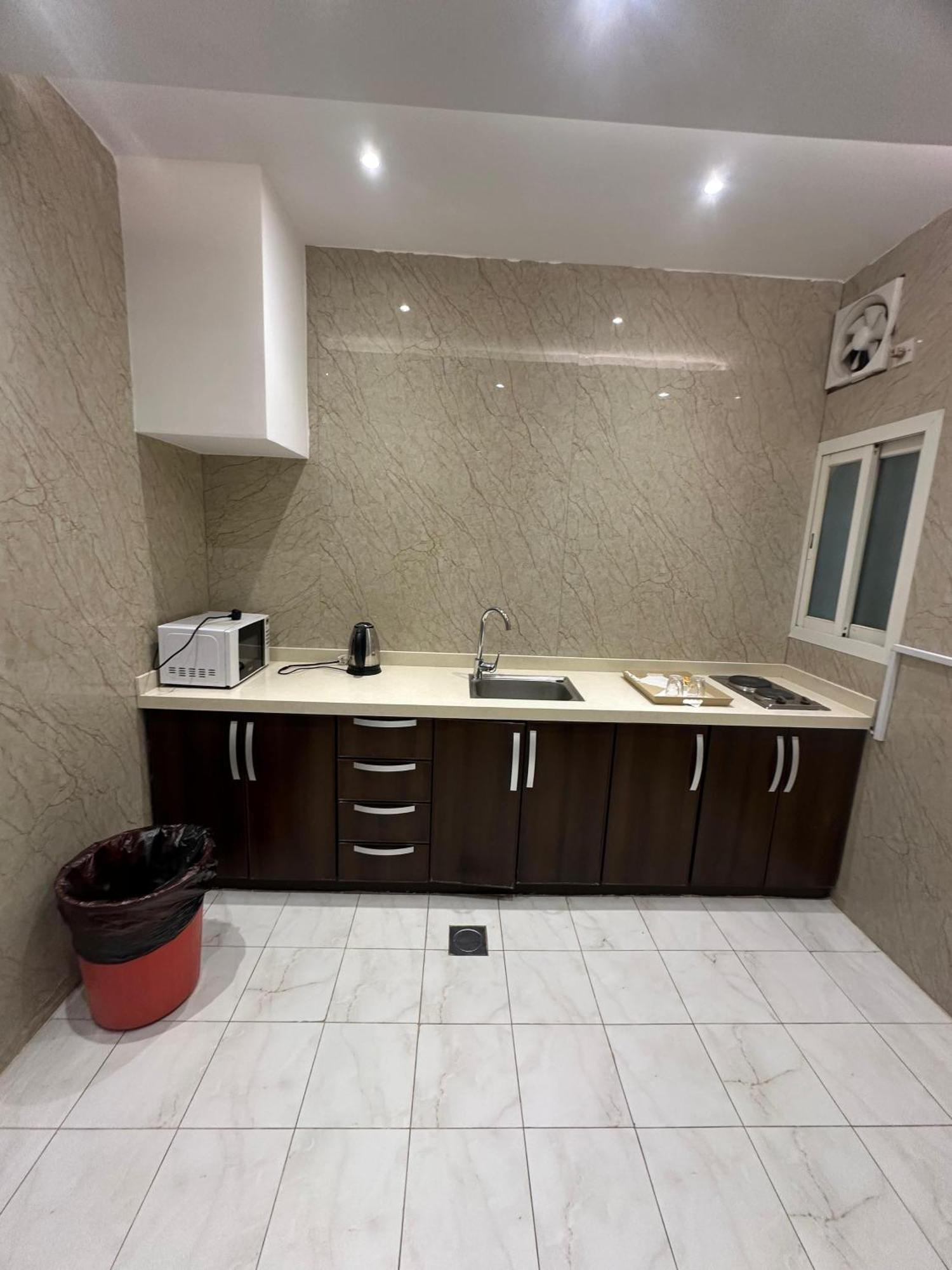 منازل المرجان للوحدات السكنية المفروشة Manzel Al Murjan Hotel Apartments リヤード エクステリア 写真